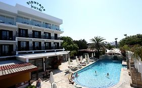 中央狄俄尼索斯酒店 Paphos Exterior photo