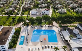 Dolmen Sport Resort 米威诺底莱切 Exterior photo