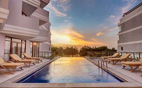 巴厘岛库塔海滩温德姆花园度假酒店 庫塔 Exterior photo