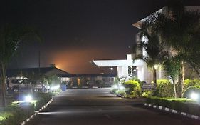 莫巴酒店及会议中心 Kitwe Exterior photo