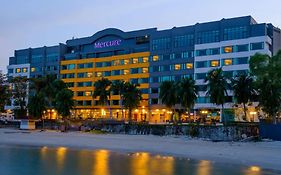 槟城海滩美居酒店 丹绒武雅 Exterior photo