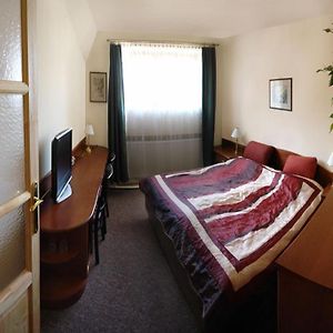 巴比隆酒店 Lelekovice Room photo