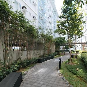 Jamah'S Staycation At Smdc Trees Residences By Reddoorz 马尼拉 Exterior photo