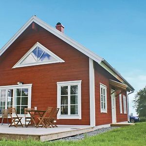 Beautiful Home In Vetlanda With 3 Bedrooms And Wifi Skirö Exterior photo