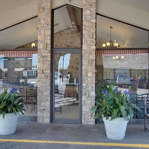 盖茨维尔罗德威酒店 Gatesville Exterior photo