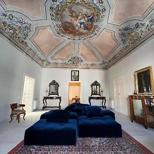 科莱奥内Palazzo Triolo - Dimora Di Charme住宿加早餐旅馆 Exterior photo