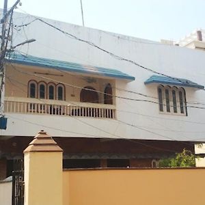 Meera Guest House,克塔克 Exterior photo