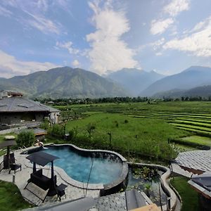 Osho Himalayas Wellness Resort 康格拉 Exterior photo