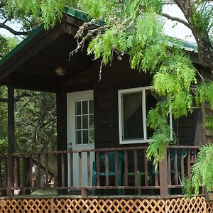 Medina Lake Camping Resort Cabin 7 Lakehills Exterior photo