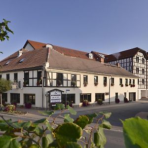 阿德勒高尔夫及会议酒店 Harth-Poellnitz Exterior photo