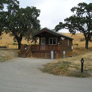 San Benito Camping Resort One-Bedroom Cabin 8 Paicines Exterior photo
