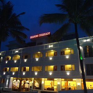 Seasons Thekkady酒店 Exterior photo
