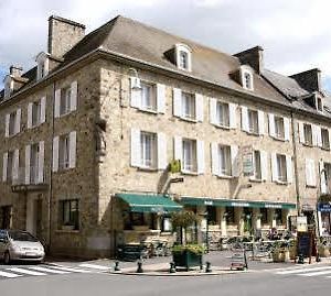 德拉普拉斯酒店 Les Monts d'Aunay Exterior photo