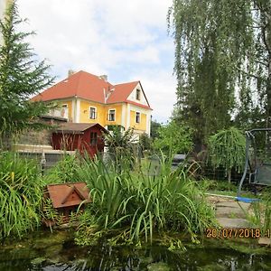 Fara Choustnikovo Hradiste酒店 Exterior photo
