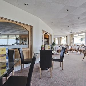 The Samares Coast Hotel & Apartments 圣赫利尔泽西 Restaurant photo