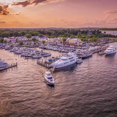 Saybrook Point Resort & Marina 旧赛布鲁克 外观 照片