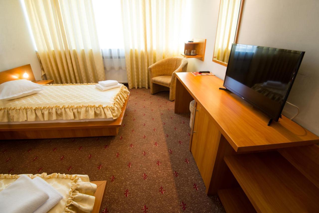 维多利亚酒店 克卢日-纳波卡 外观 照片
