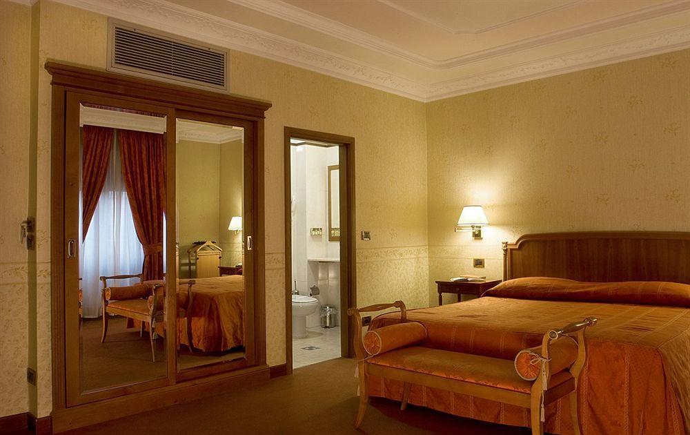 斯托洛兹皇宫酒店 佛罗伦萨 客房 照片