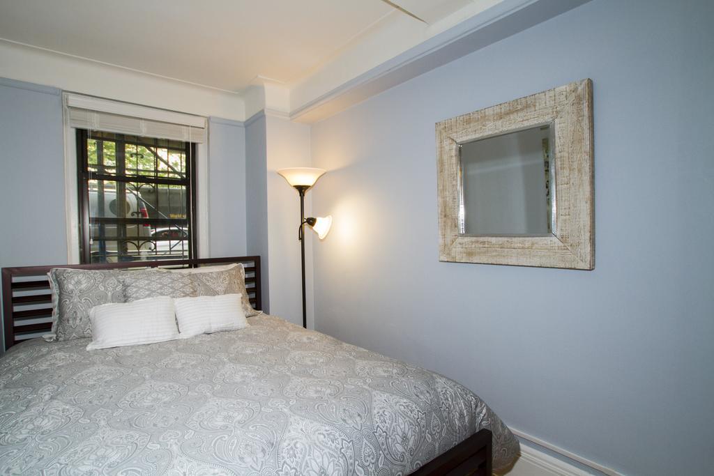 Three Bedroom Apartment - East 55Th Street 纽约 客房 照片