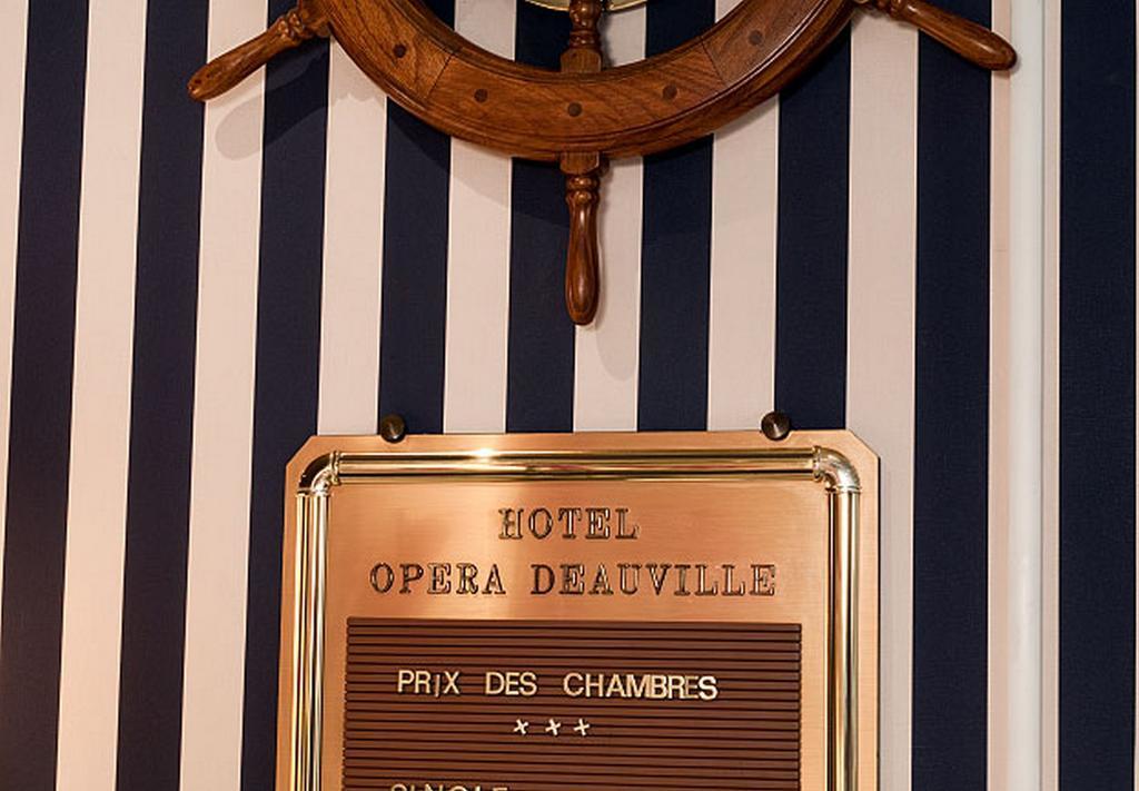 多维拉剧院酒店 巴黎 外观 照片