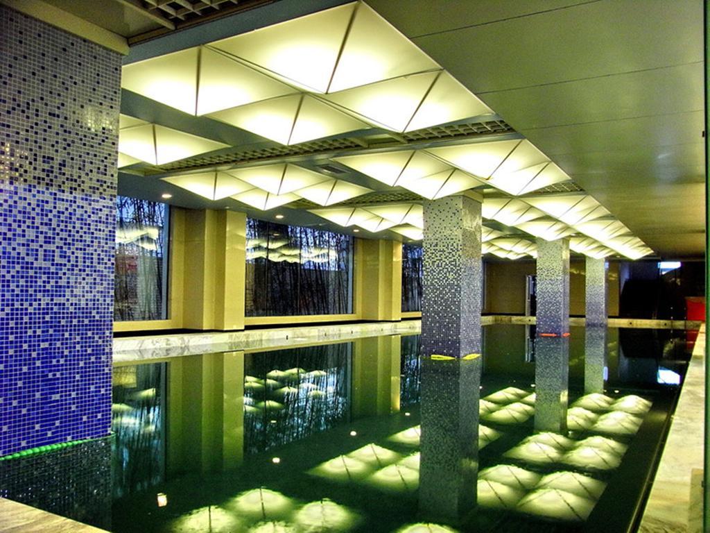 威海 Oriental Freedom Business Center酒店 外观 照片