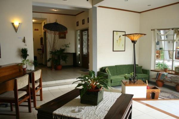 Rumah Asri Guest House Cimahi 外观 照片