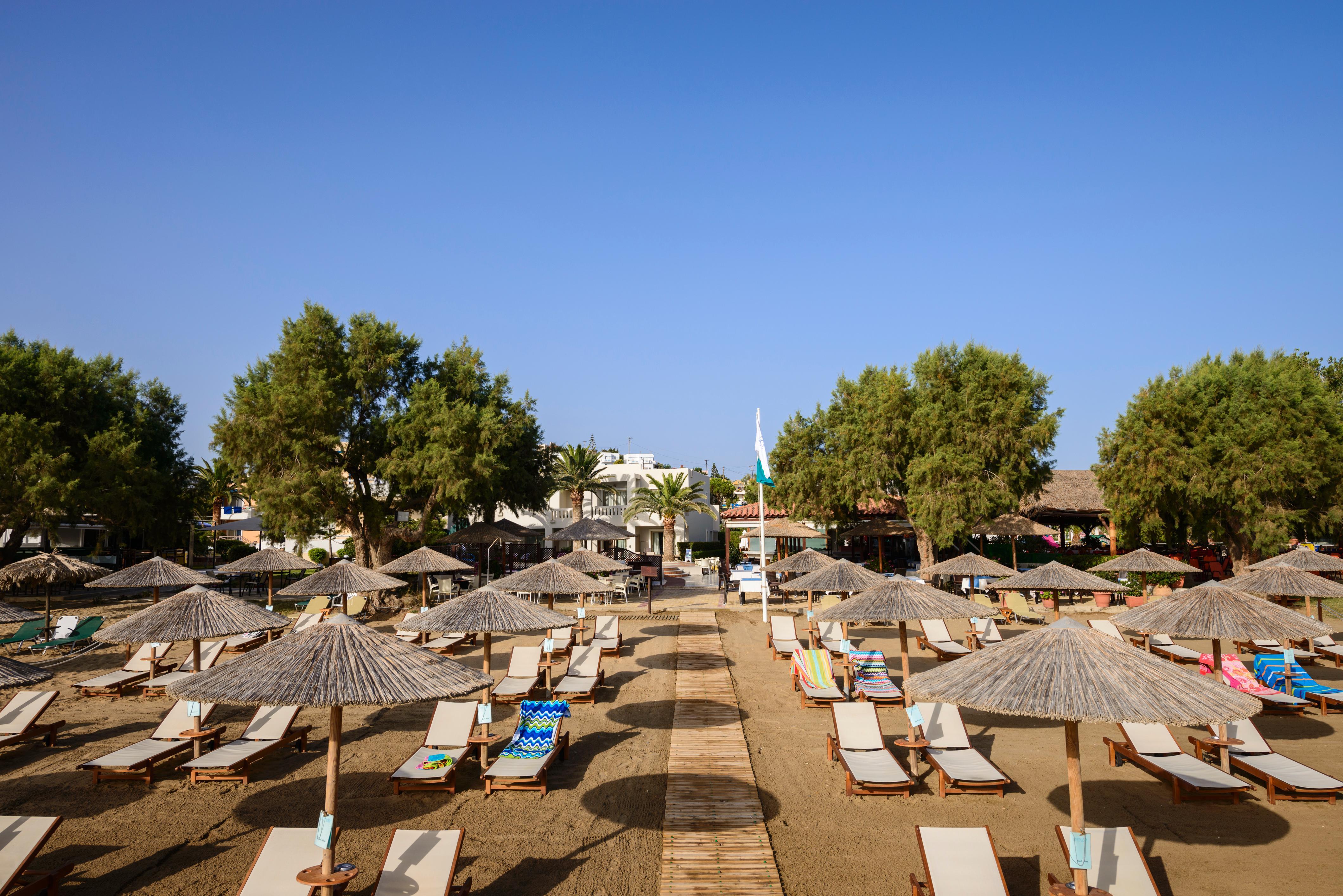 Atlantica Amalthia Beach Hotel - Adults Only Agia Marina 外观 照片