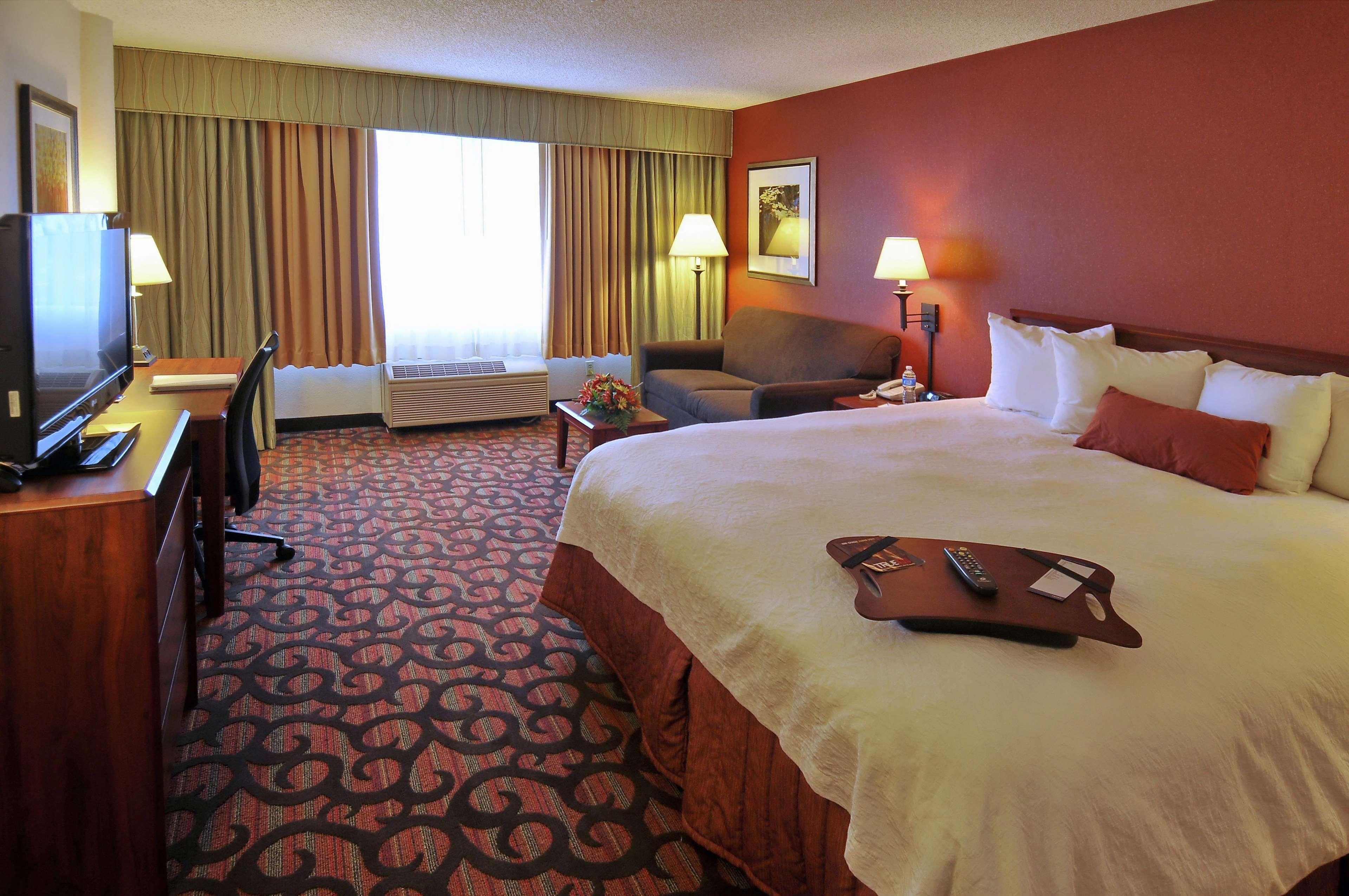西丹佛联邦中心希尔顿恒庭酒店 莱克伍德 客房 照片