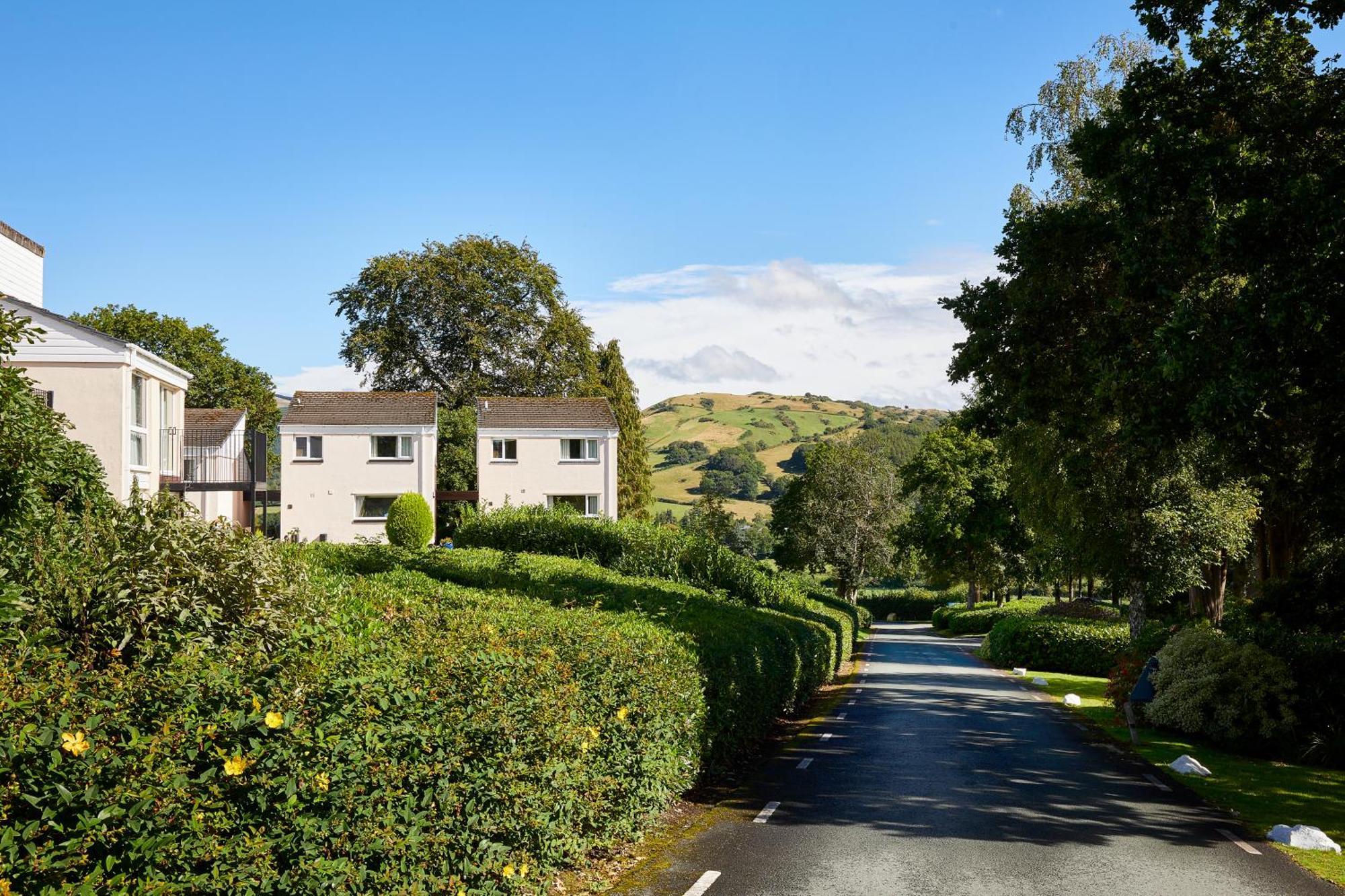 Macdonald Plas Talgarth Resort Pennal 外观 照片