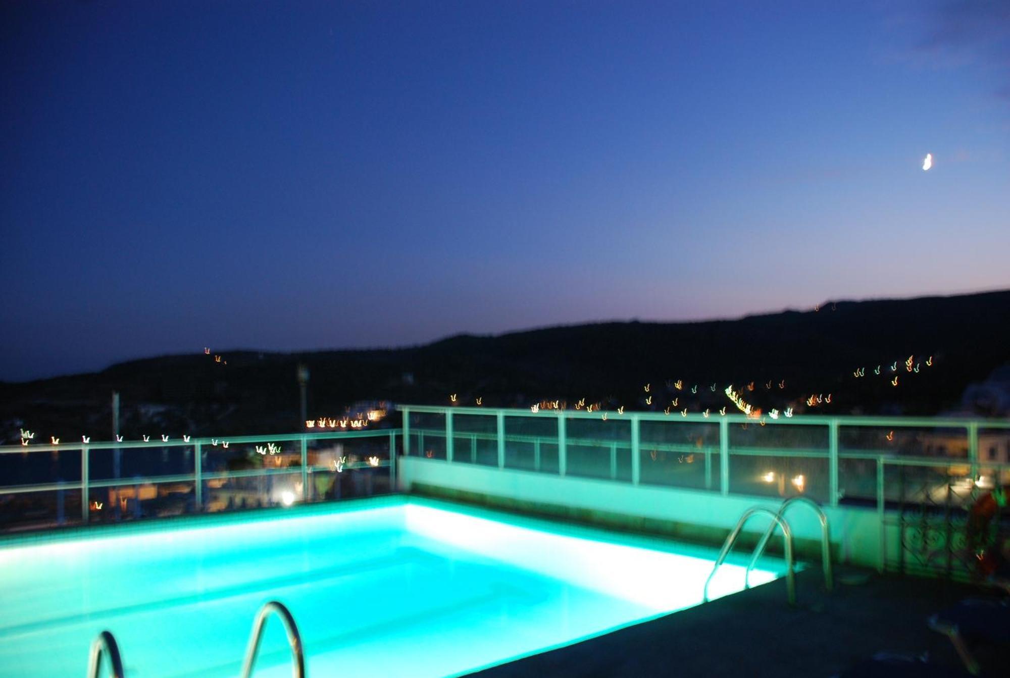 加里尼酒店 Agia Marina  外观 照片