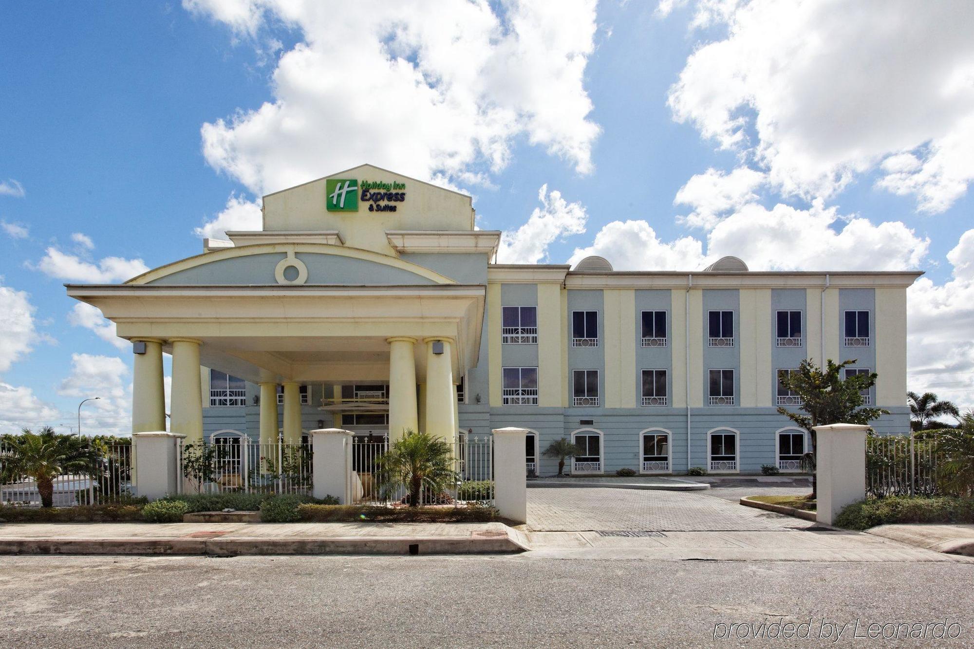 特里希迪智选假日酒店 Piarco 便利设施 照片