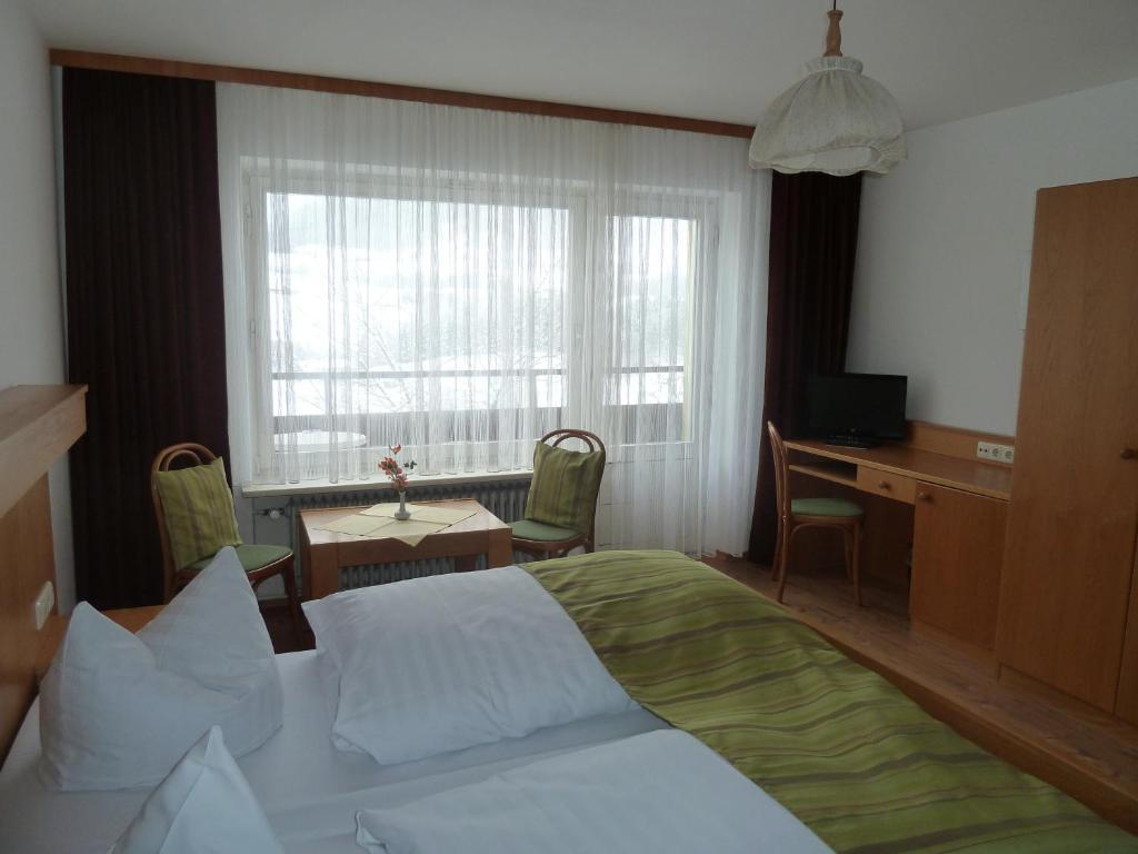 贝斯霍夫阿尔卑斯山酒店 拉姆绍 客房 照片