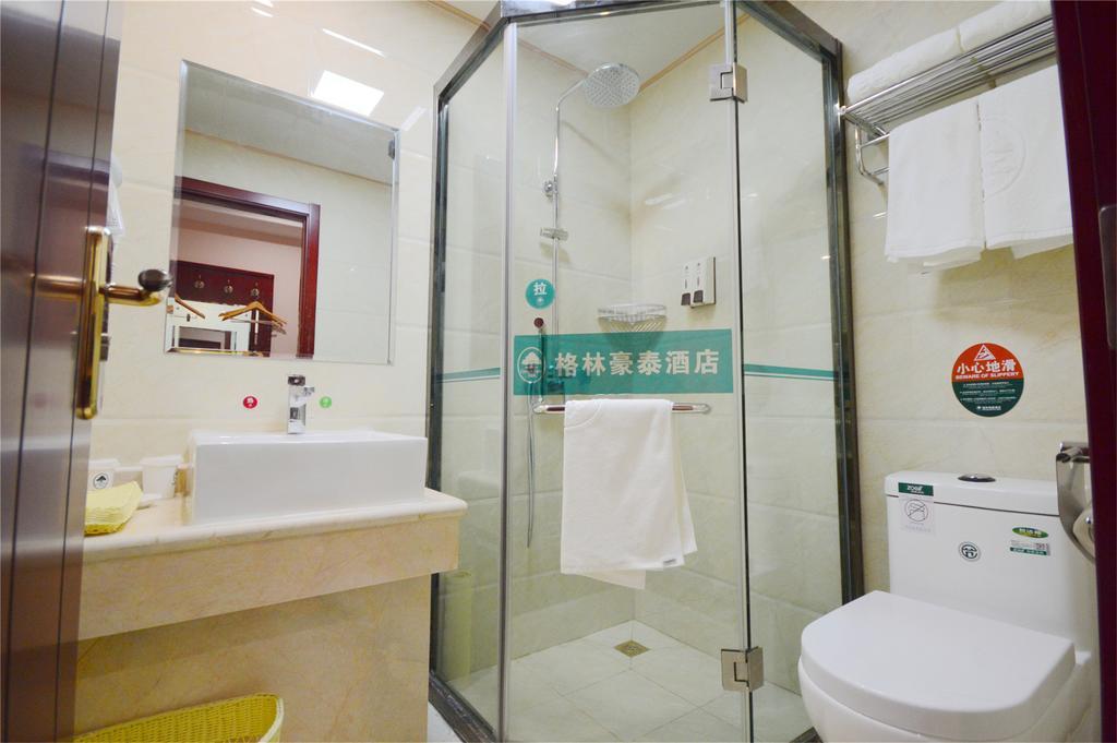 Greentree Inn Jiangsu Nantong Middle Qingnian Road Business Hotel 南通 外观 照片