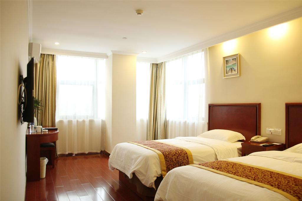 Greentree Inn Jiangsu Nantong Middle Qingnian Road Business Hotel 南通 外观 照片