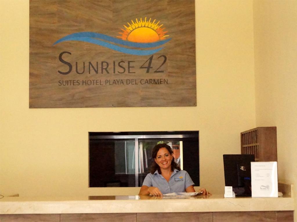 Sunrise 42 Suites Hotel 普拉亚卡门 外观 照片