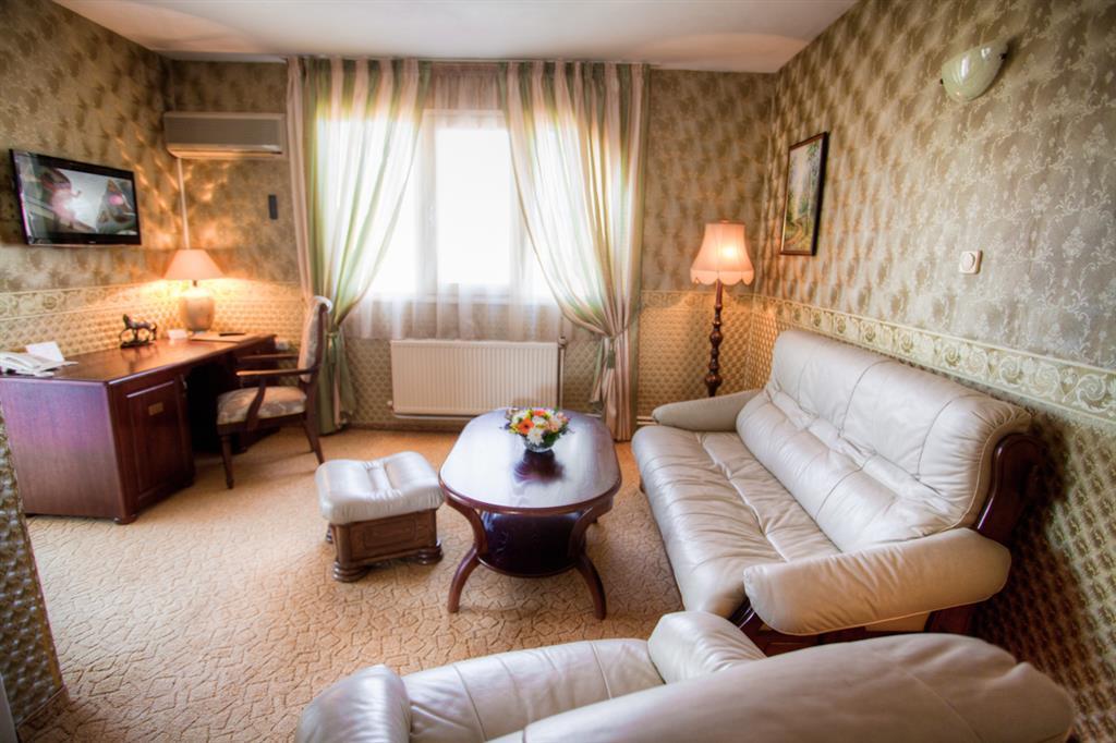 比斯特拉加林娜酒店 鲁塞 客房 照片