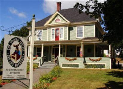 The Young House Bed And Breakfast Millinocket 外观 照片