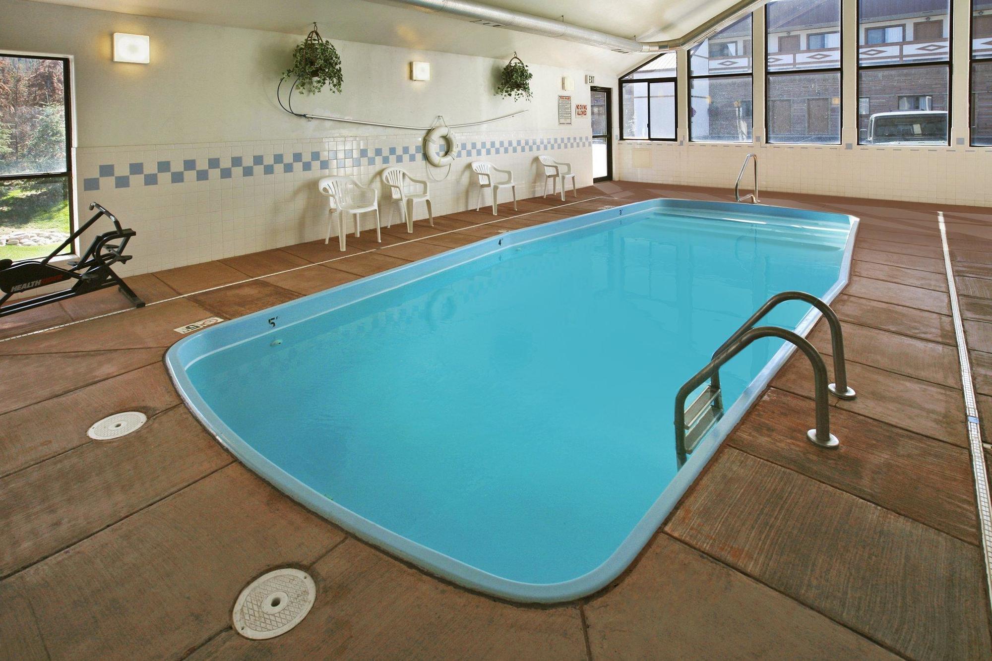 Americas Best Value Inn - Sundowner Motel 冬季公园 外观 照片