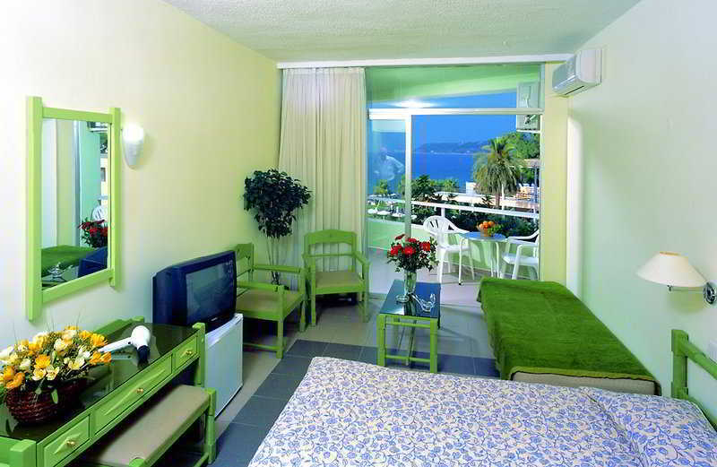 阿夫拉海滩度假酒店 依克希亚 客房 照片