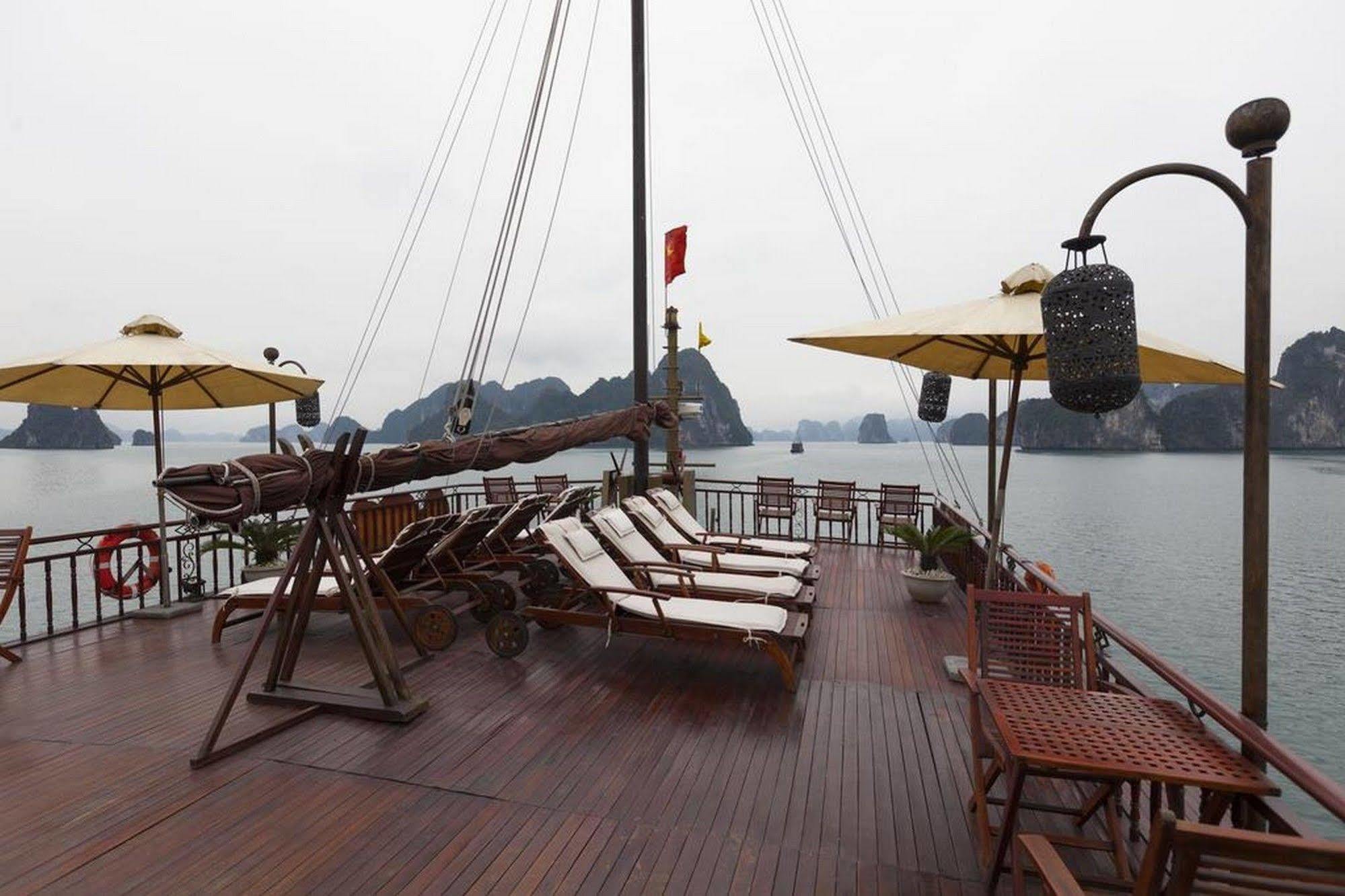 Heritage Line Violet Cruise - Ha Long Bay & Lan Ha Bay 下龍 外观 照片
