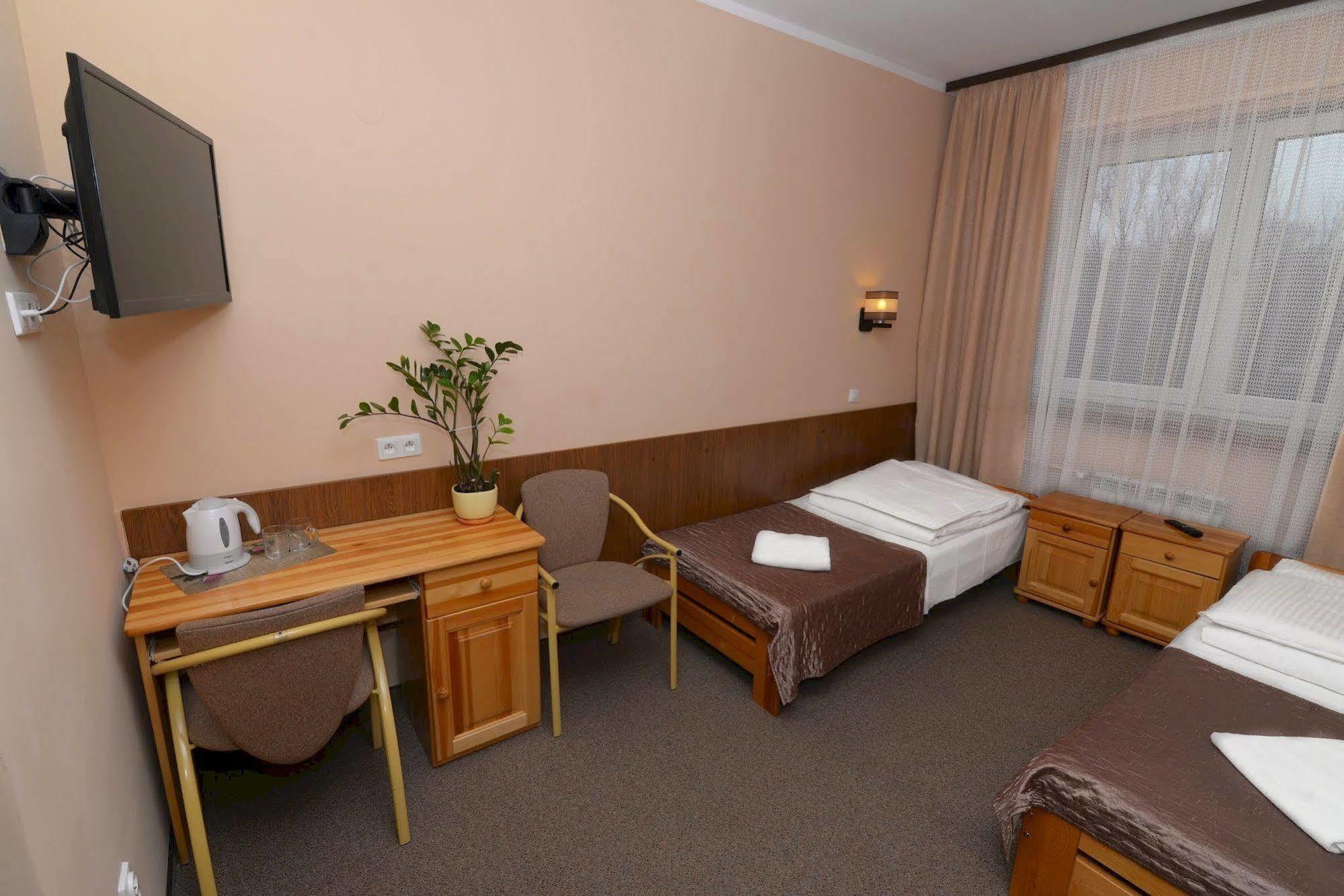 Scsk远舰中心公寓式酒店 克拉科夫 外观 照片