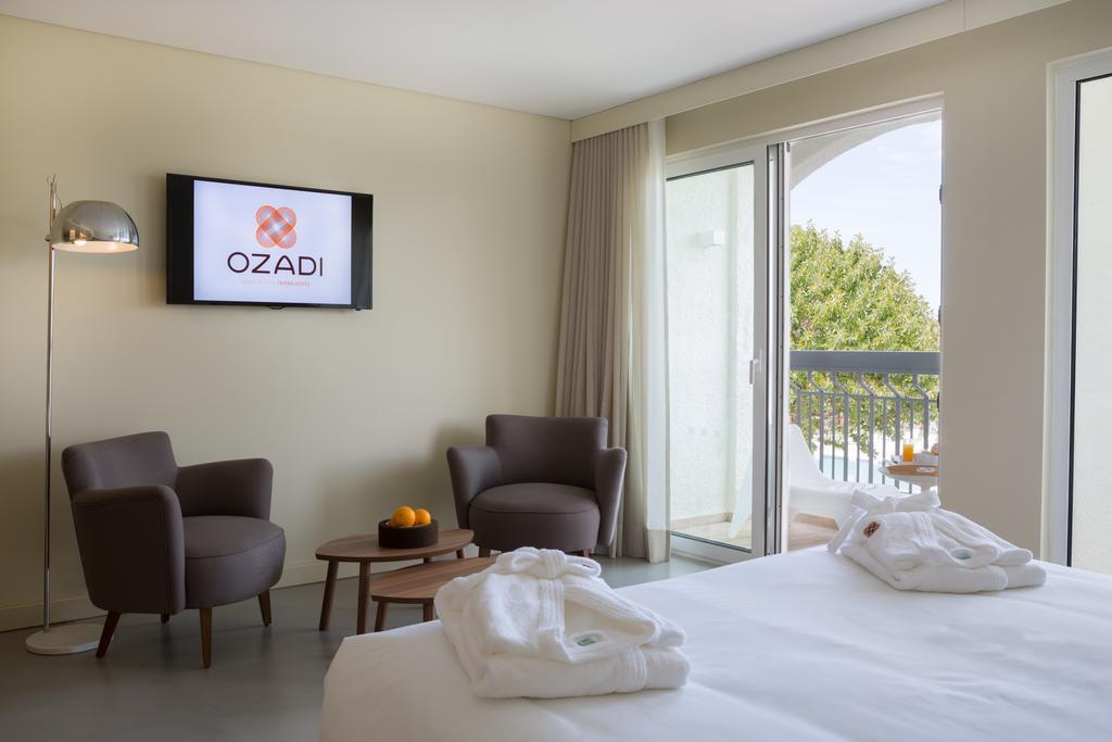 Ozadi塔维拉酒店 客房 照片