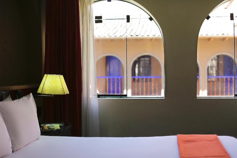 库斯科圣布拉斯卡萨安迪纳标准酒店 外观 照片