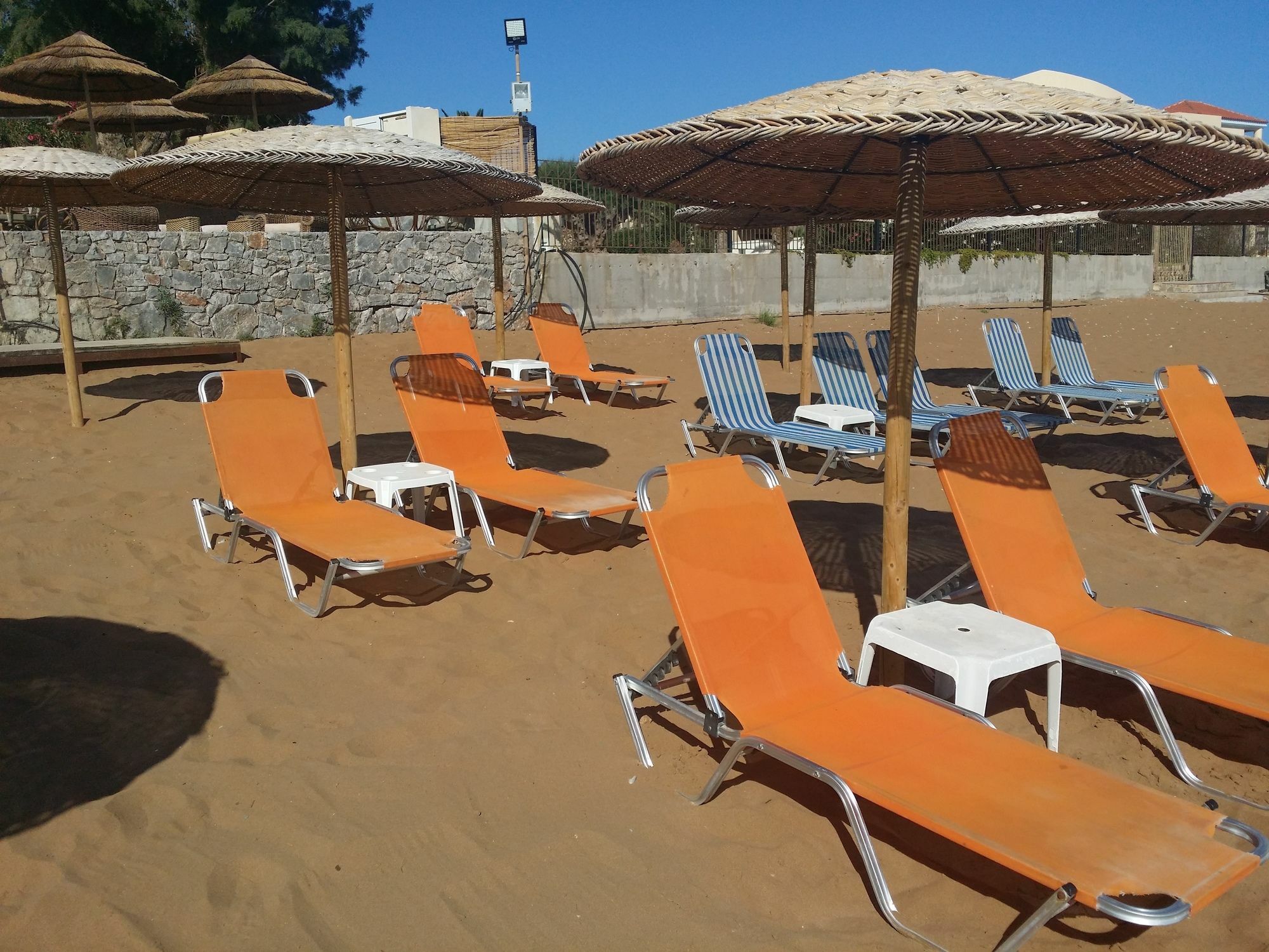 Minerva Beach Agia Marina 外观 照片