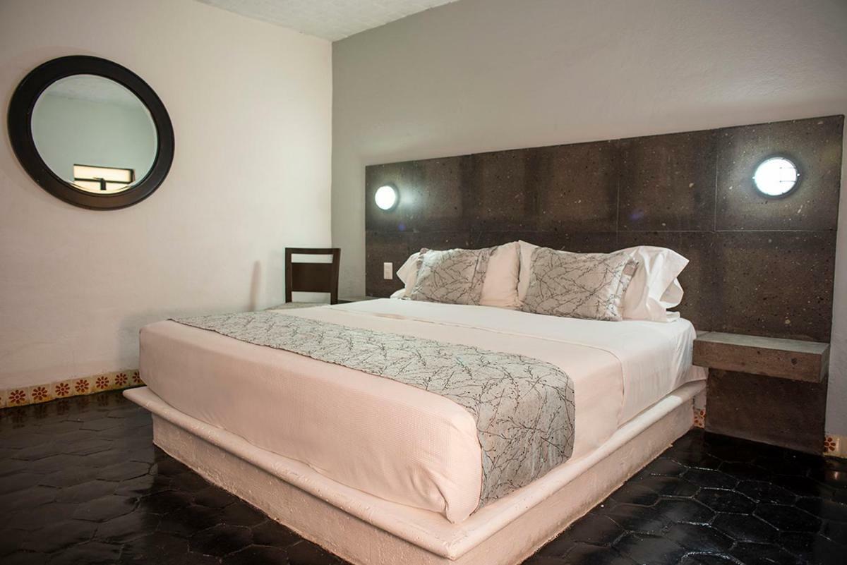 Hotel Suites Dali 圣米格尔－德阿连德 外观 照片