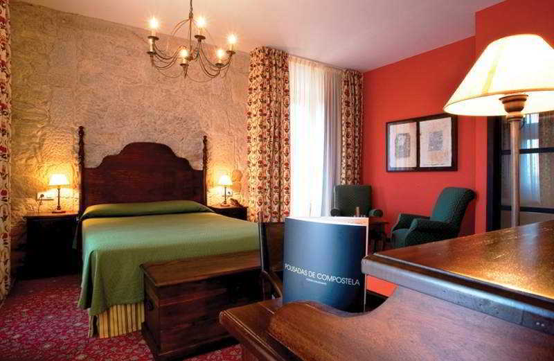 Hotel Pazo De Lestrove By Pousadas De Compostela 帕德隆 外观 照片