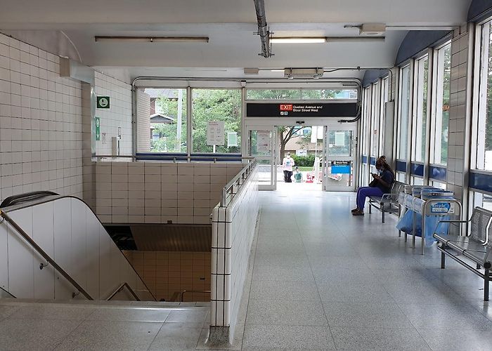 High Park Subway photo