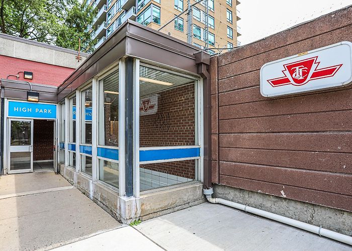 High Park Subway photo