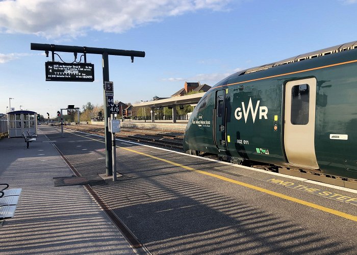 Oxford Train Station photo