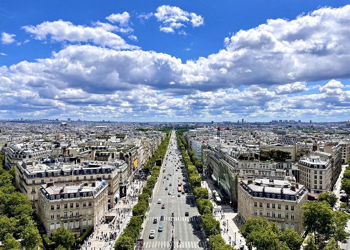Avenue des Champs-Elysées photo